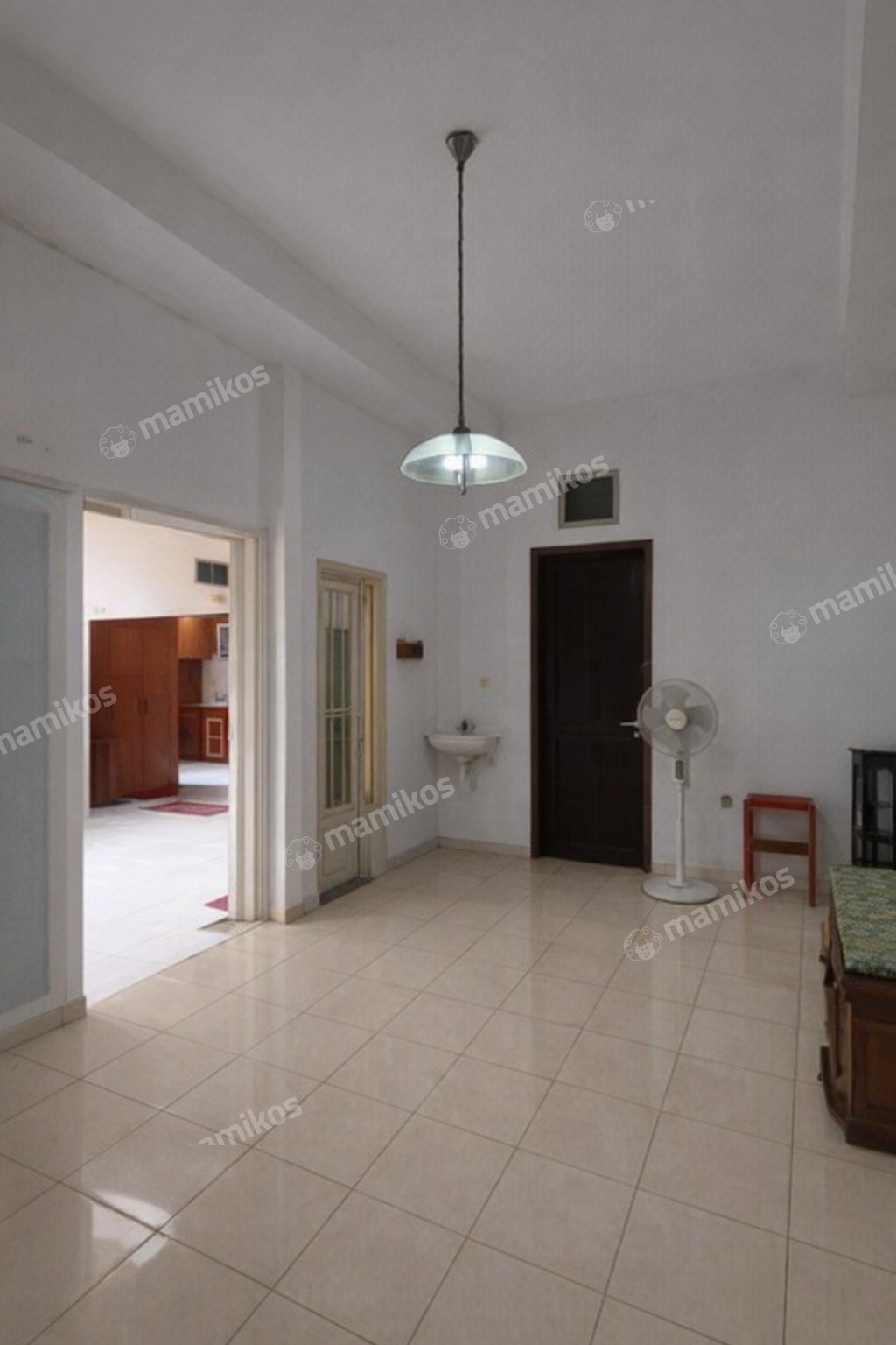 Rumah Sertifikat SHM 4 Kamar Tidur 3 Kamar Mandi Lebak Bulus Jakarta Selatan - Photo 2