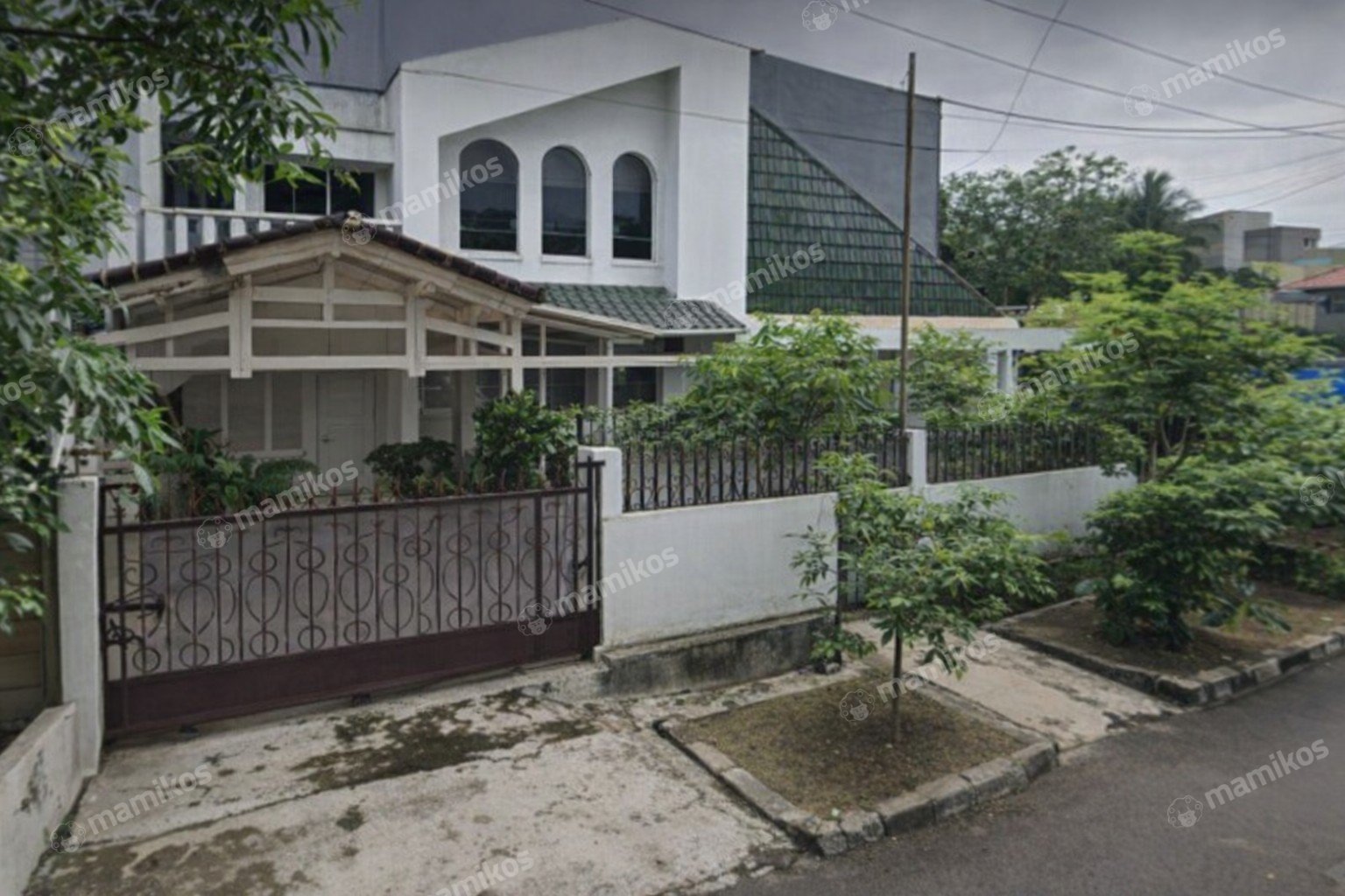 Rumah Sertifikat SHM 3 Kamar Tidur 2 Kamar Mandi Pulomas Jakarta Timur