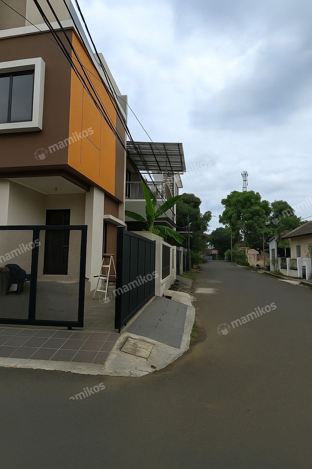 Rumah Sertifikat SHM 4 Kamar Tidur 4 Kamar Mandi Kalideres Jakarta Barat - Photo 2