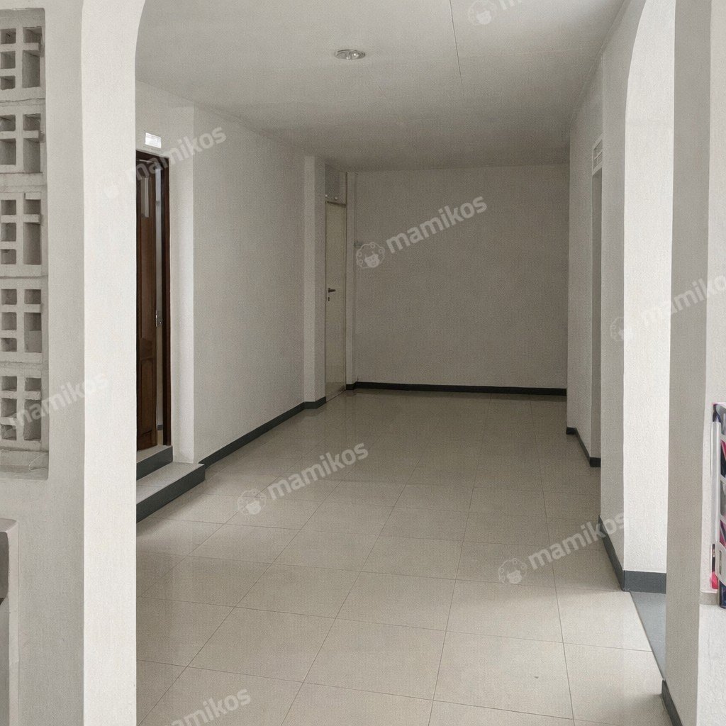 Rumah Sertifikat SHM 9 Kamar Tidur 5 Kamar Mandi Kebayoran Baru Jakarta Selatan - Photo 3
