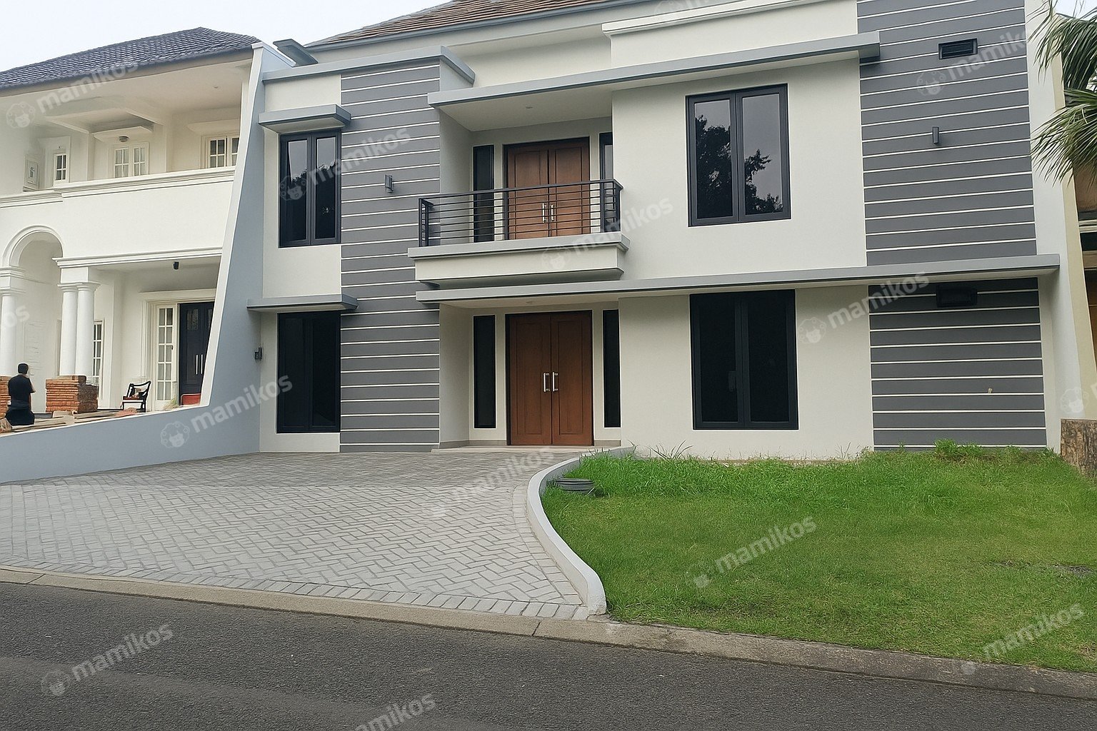 Rumah Sertifikat SHM 5 Kamar Tidur 5 Kamar Mandi Kota Wisata Jakarta Timur