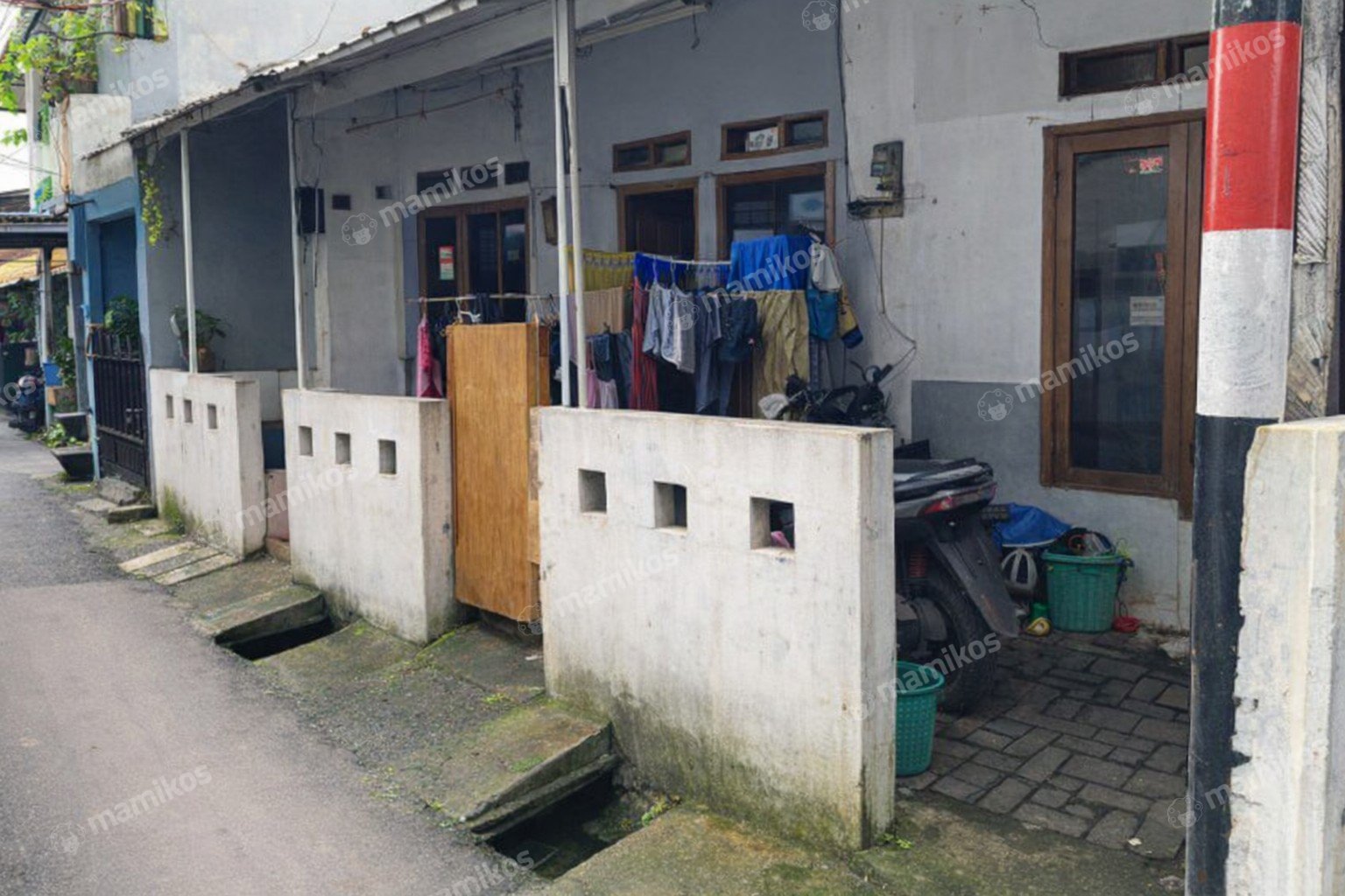Rumah Sertifikat SHM 3 Kamar Tidur 3 Kamar Mandi Ciracas Jakarta Timur