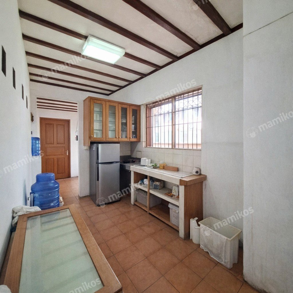 Rumah Sertifikat SHM 4 Kamar Tidur 4 Kamar Mandi Cipete Jakarta Selatan - Photo 3