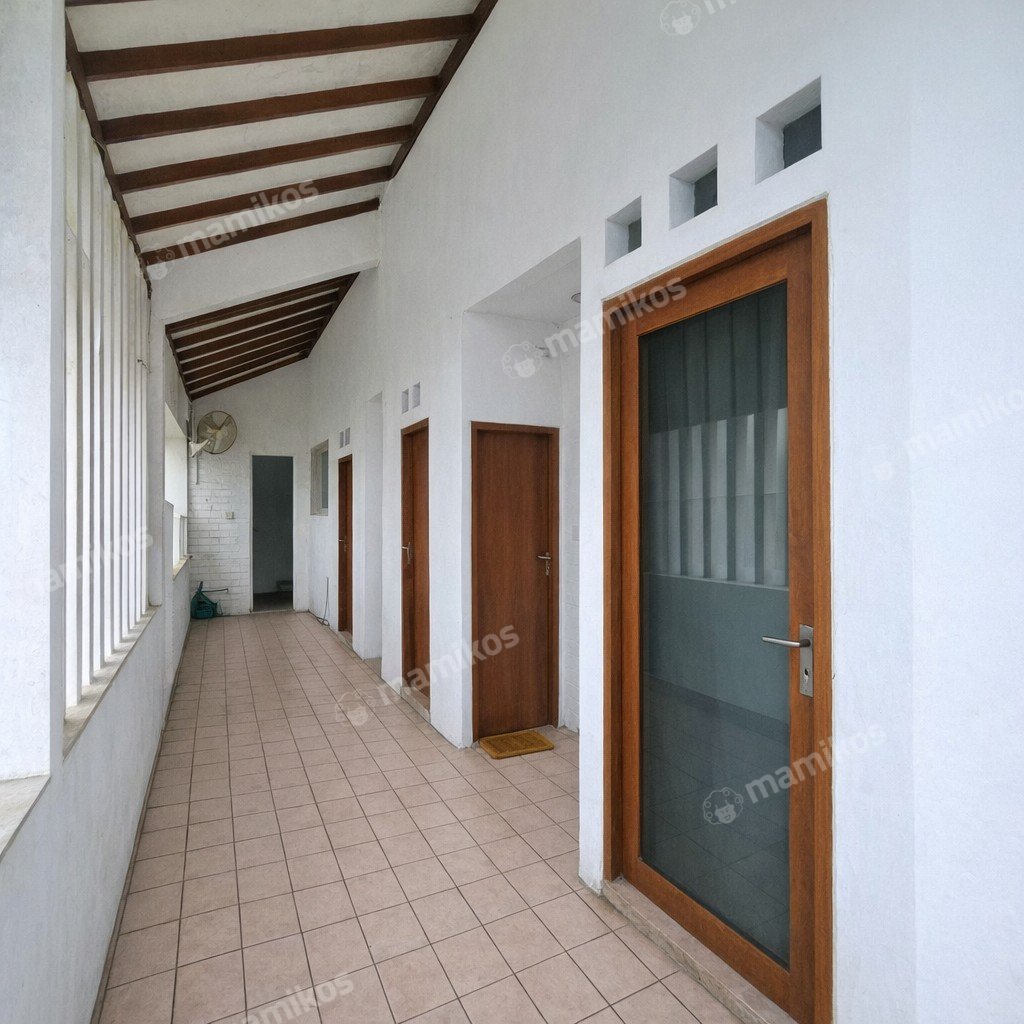 Rumah Sertifikat SHM 4 Kamar Tidur 4 Kamar Mandi Cipete Jakarta Selatan - Photo 4