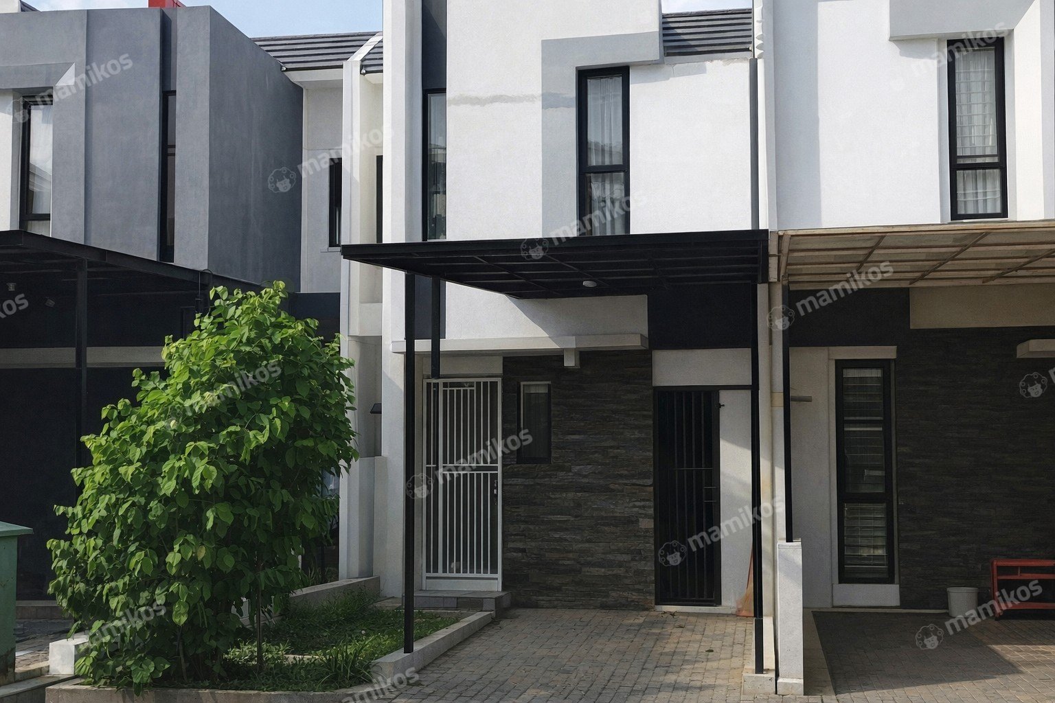Rumah Sertifikat SHM 3 Kamar Tidur 2 Kamar Mandi Daan Mogot Jakarta Barat