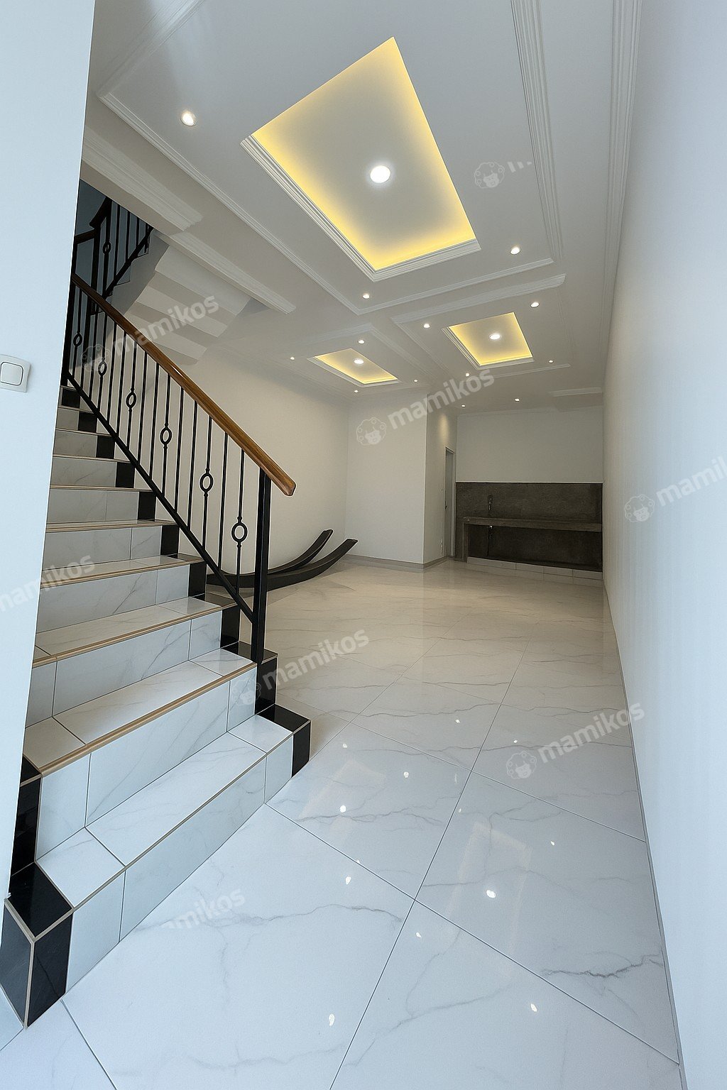 Rumah Sertifikat SHM 3 Kamar Tidur 2 Kamar Mandi Gandaria Jakarta Selatan - Photo 2