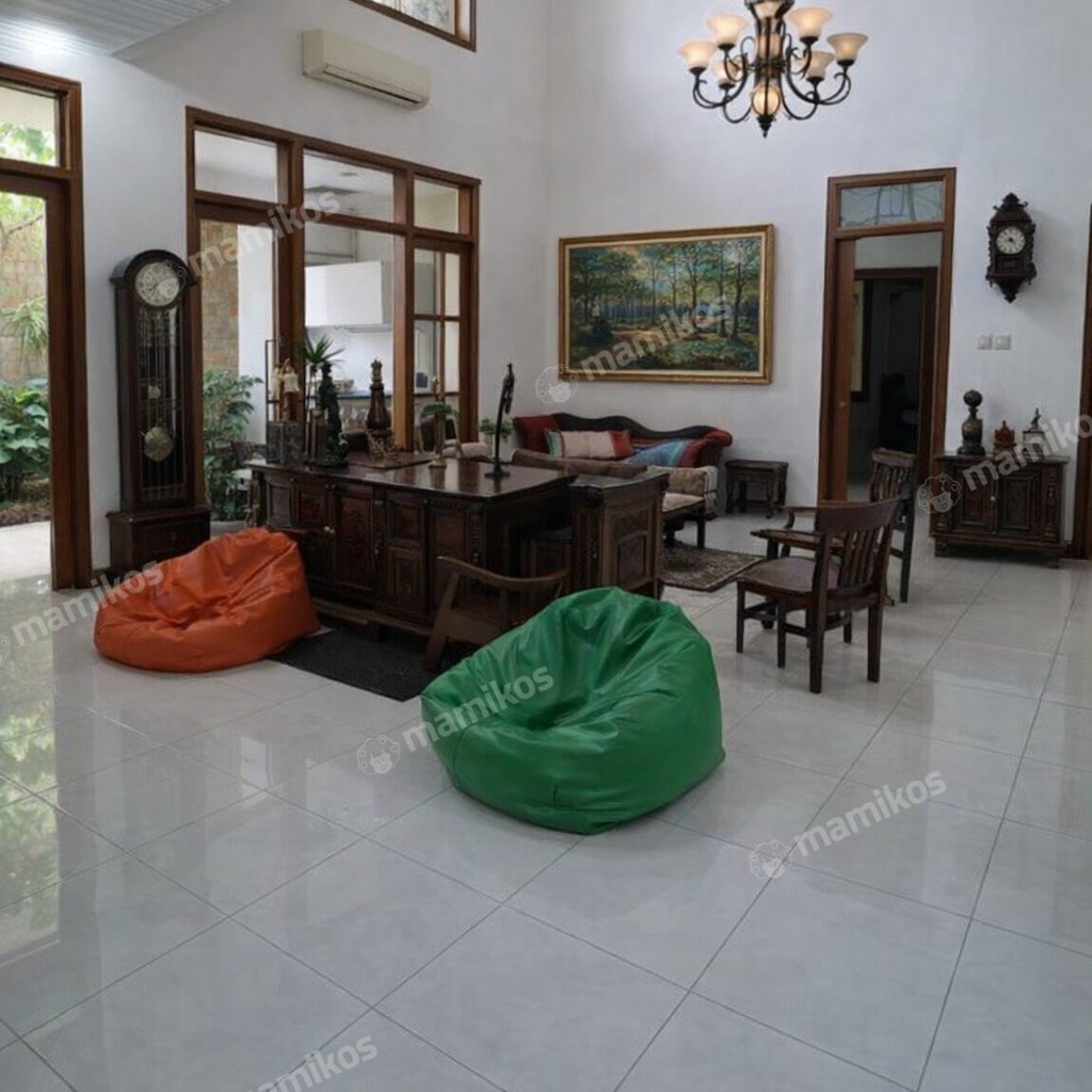 Rumah Sertifikat SHM 3 Kamar Tidur 3 Kamar Mandi Duren Sawit Jakarta Timur - Photo 2