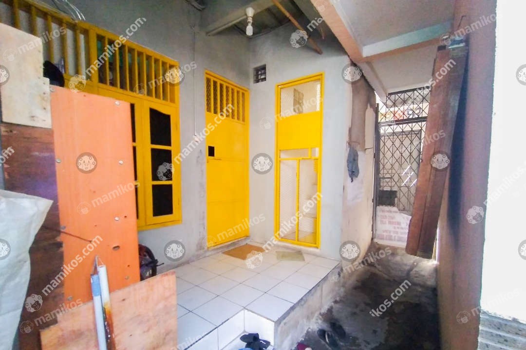 Kost Apik Ketapang Bunga Gajah Mada Jakarta Barat - Photo 3