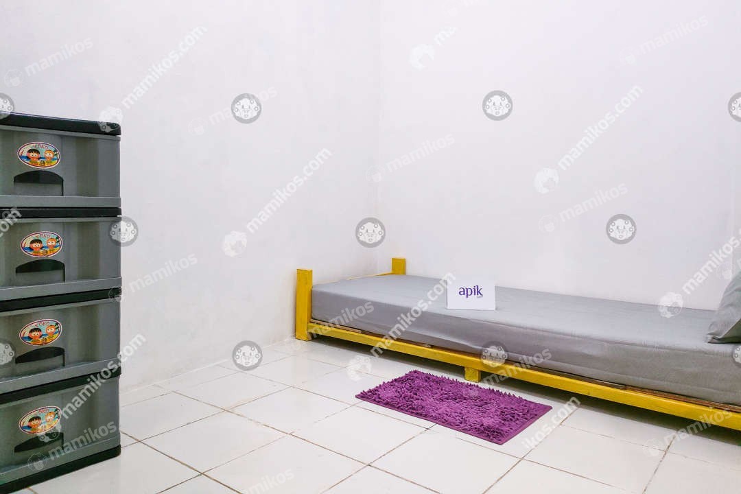 Kost Apik Ketapang Bunga Gajah Mada Jakarta Barat - Photo 2