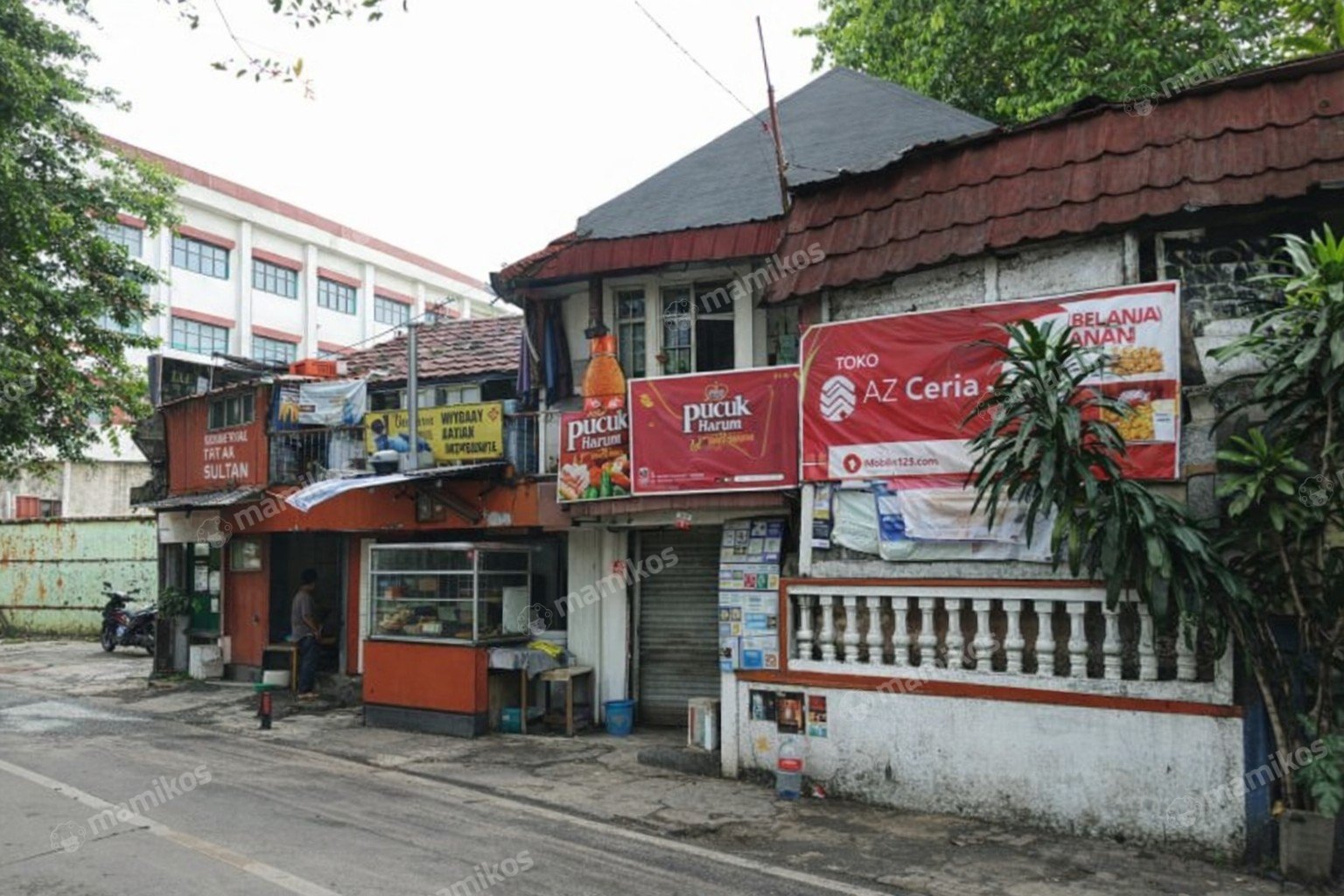 Rumah Sertifikat SHM 8 Kamar Tidur 4 Kamar Mandi Cengkareng Jakarta Barat