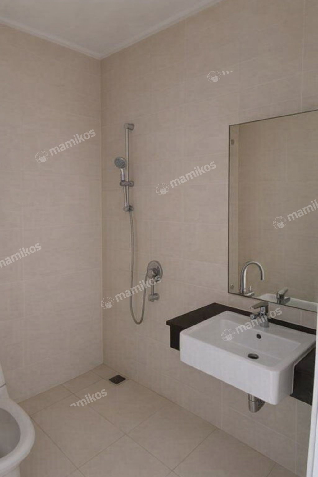 Rumah Sertifikat SHM 3 Kamar Tidur 3 Kamar Mandi Pantai Indah Kapuk Jakarta Utara - Photo 5