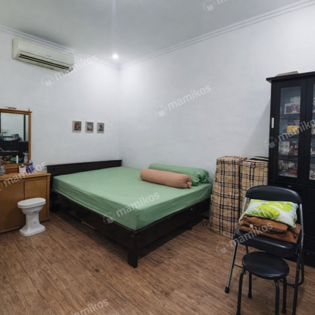 Rumah Sertifikat SHM 5 Kamar Tidur 2 Kamar Mandi Bambu Apus Jakarta Timur - Photo 2