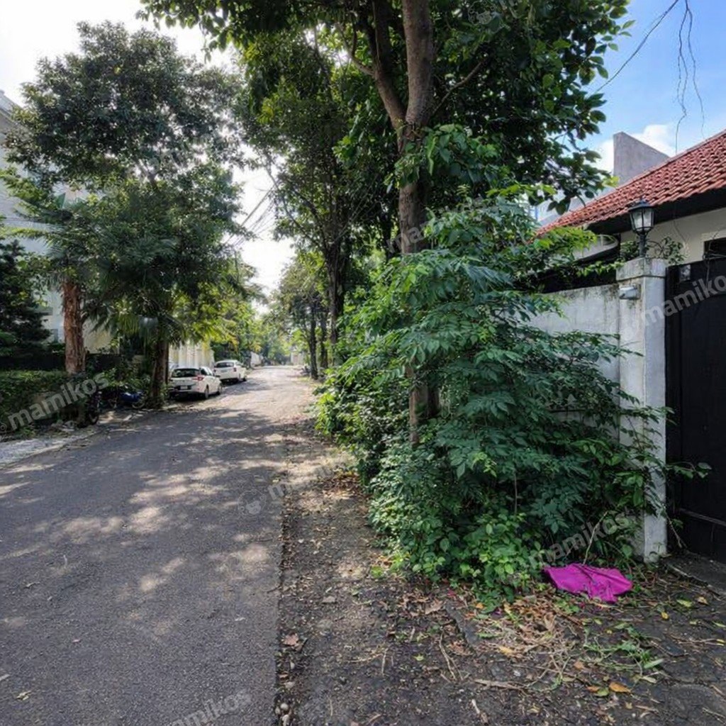 Rumah Sertifikat SHM 3 Kamar Tidur 3 Kamar Mandi Kebayoran Baru Jakarta Selatan - Photo 3
