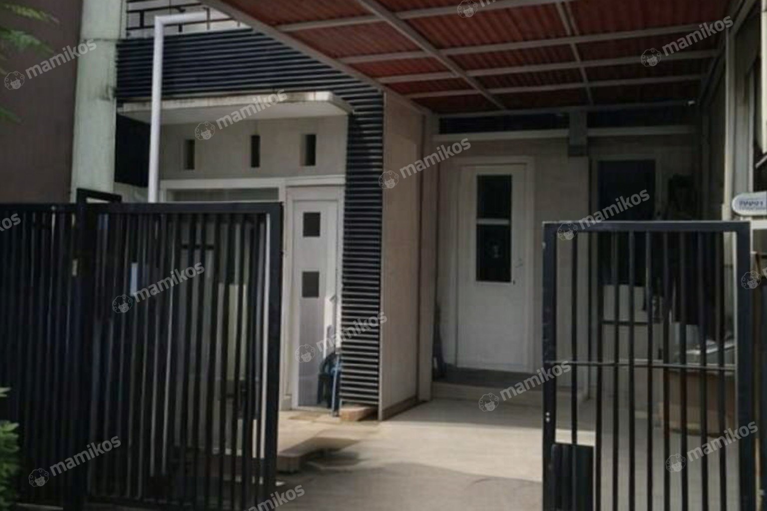 Rumah Sertifikat SHM 3 Kamar Tidur 3 Kamar Mandi Pondok Kelapa Jakarta Timur