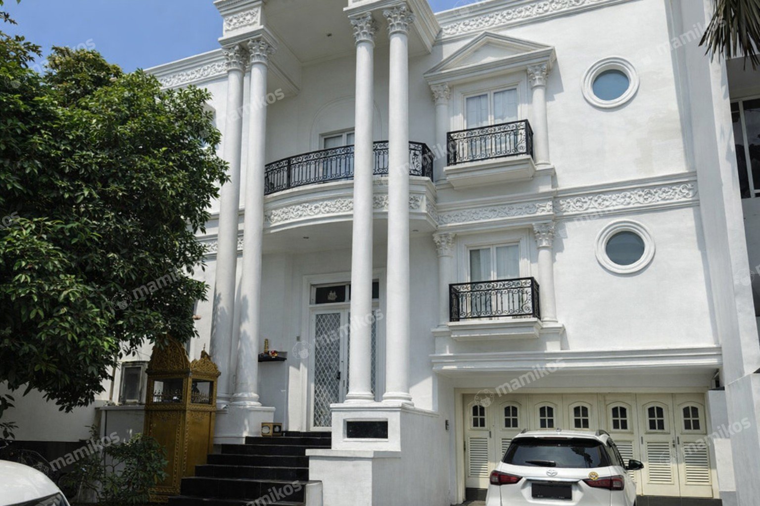 Rumah Sertifikat SHM 4 Kamar Tidur 3 Kamar Mandi Pantai Indah Kapuk Jakarta Utara