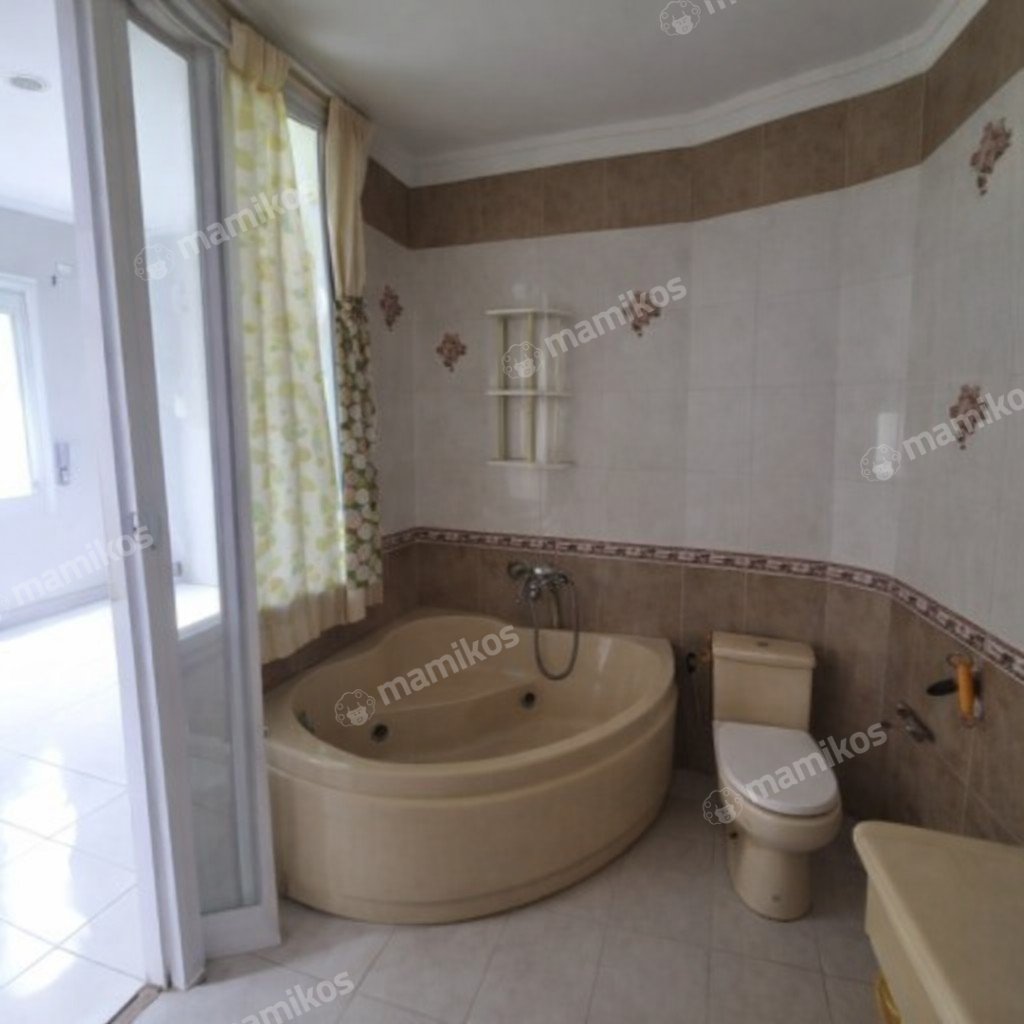 Rumah Sertifikat SHM 6 Kamar Tidur 4 Kamar Mandi Kelapa Gading Jakarta Utara - Photo 2