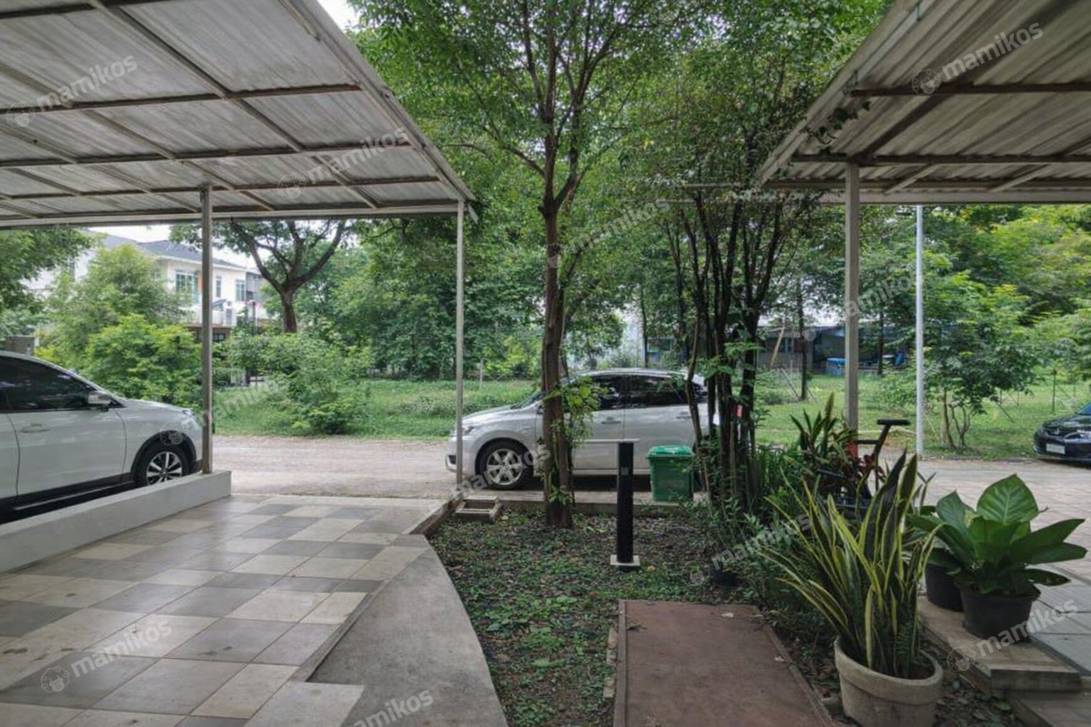 Rumah 4 Kamar Tidur 4 Kamar Mandi 2 Lantai Metland Menteng Jakarta Timur