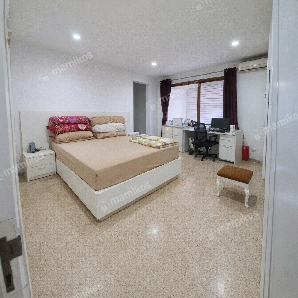 Rumah Sertifikat SHM 6 Kamar Tidur 6 Kamar Mandi Permata Hijau Jakarta Selatan - Photo 4