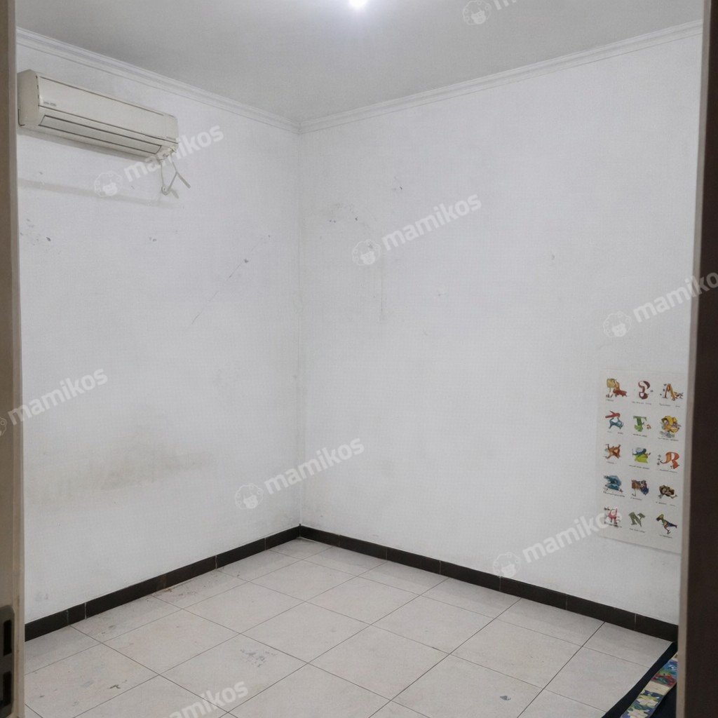 Rumah Sertifikat SHM 2 Kamar Tidur 1 Kamar Mandi Tomang Jakarta Barat - Photo 2