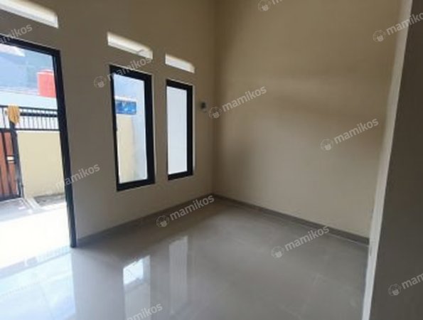 Rumah Sertifikat SHM 2 Kamar Tidur 1 Kamar Mandi Harapan Indah Bekasi - Photo 2