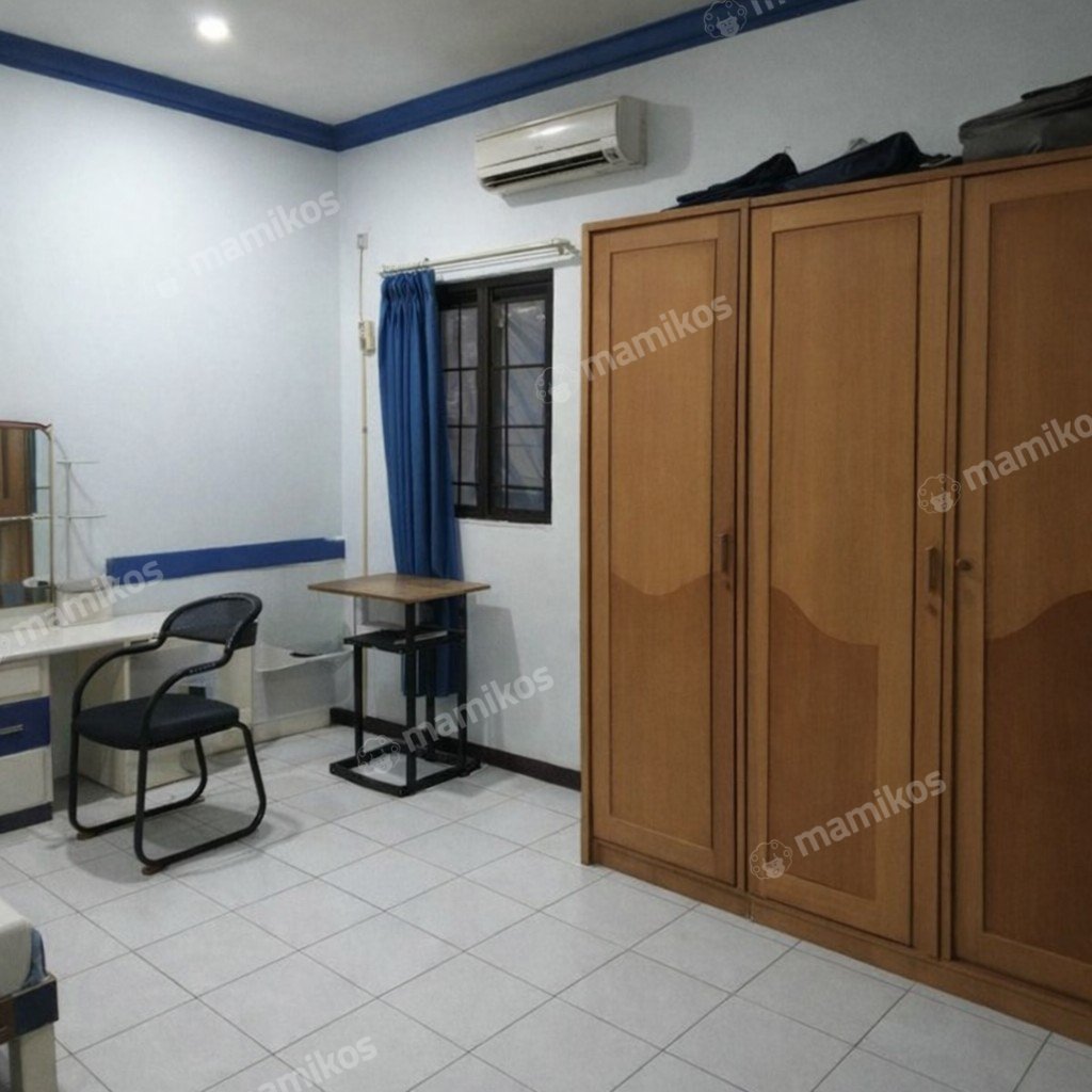 Rumah Sertifikat SHM 5 Kamar Tidur 5 Kamar Mandi Jelambar Jakarta Barat - Photo 4