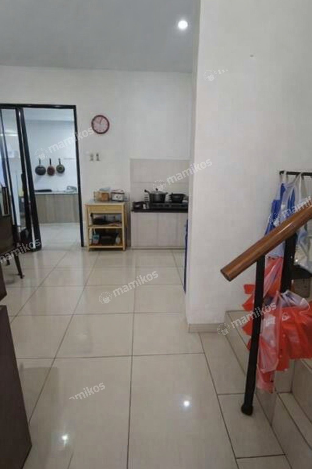 Rumah Sertifikat SHM 3 Kamar Tidur 2 Kamar Mandi Green Lake City Jakarta Barat - Photo 4