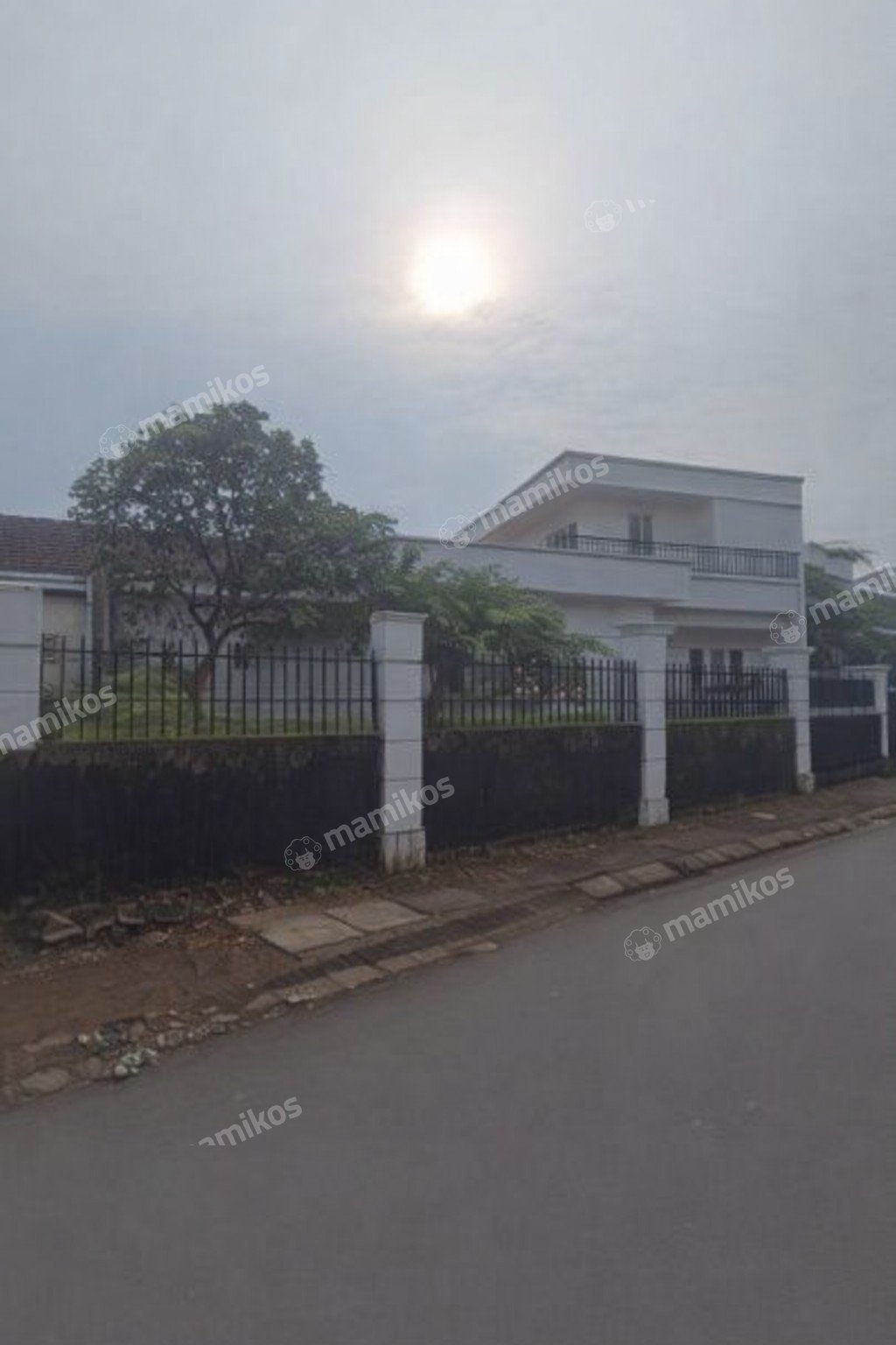 Rumah Sertifikat SHM 5 Kamar Tidur 5 Kamar Mandi Pesanggrahan Jakarta Selatan - Photo 2