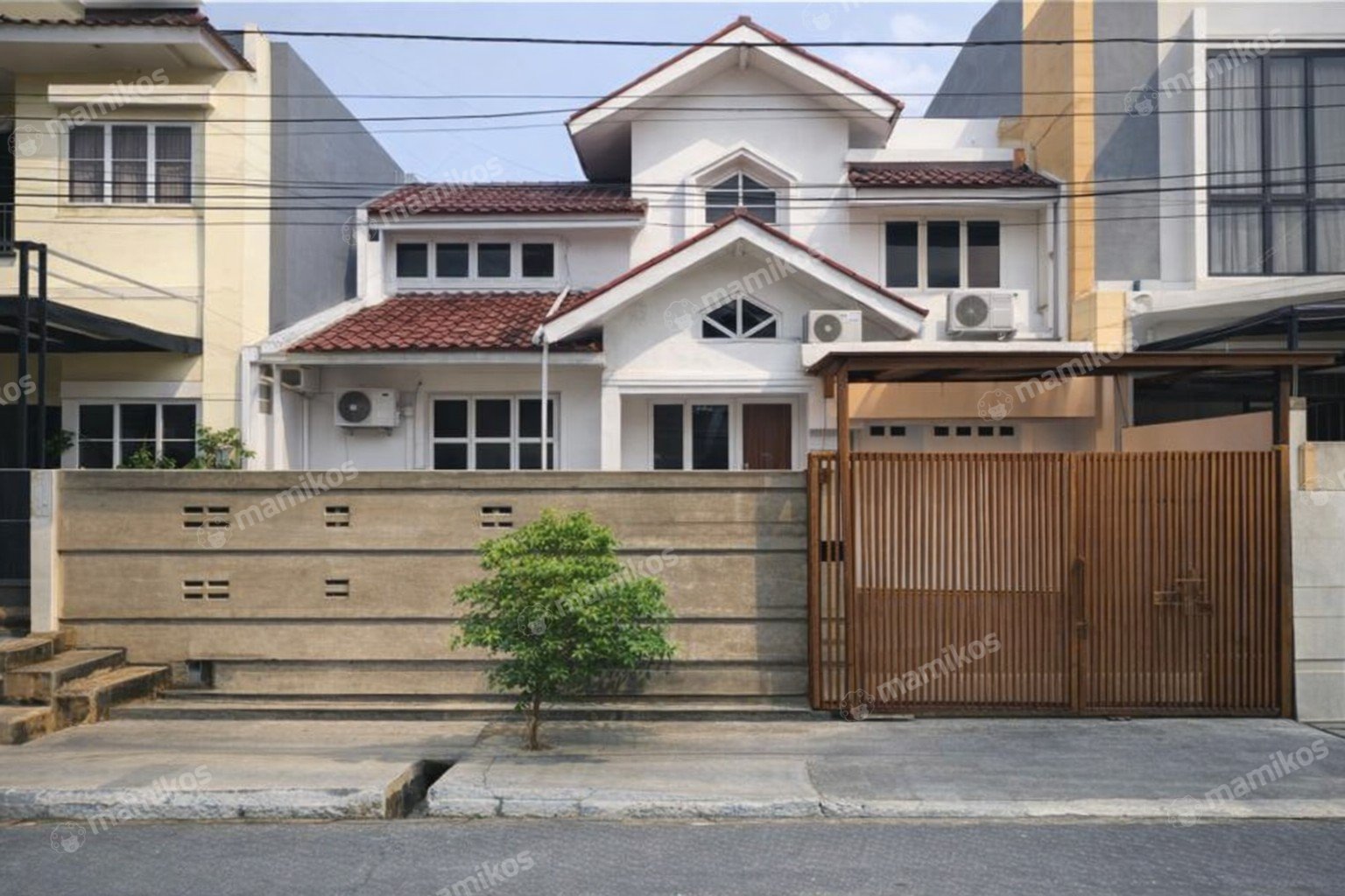 Rumah Sertifikat SHM 5 Kamar Tidur 3 Kamar Mandi Pondok Indah Jakarta Selatan