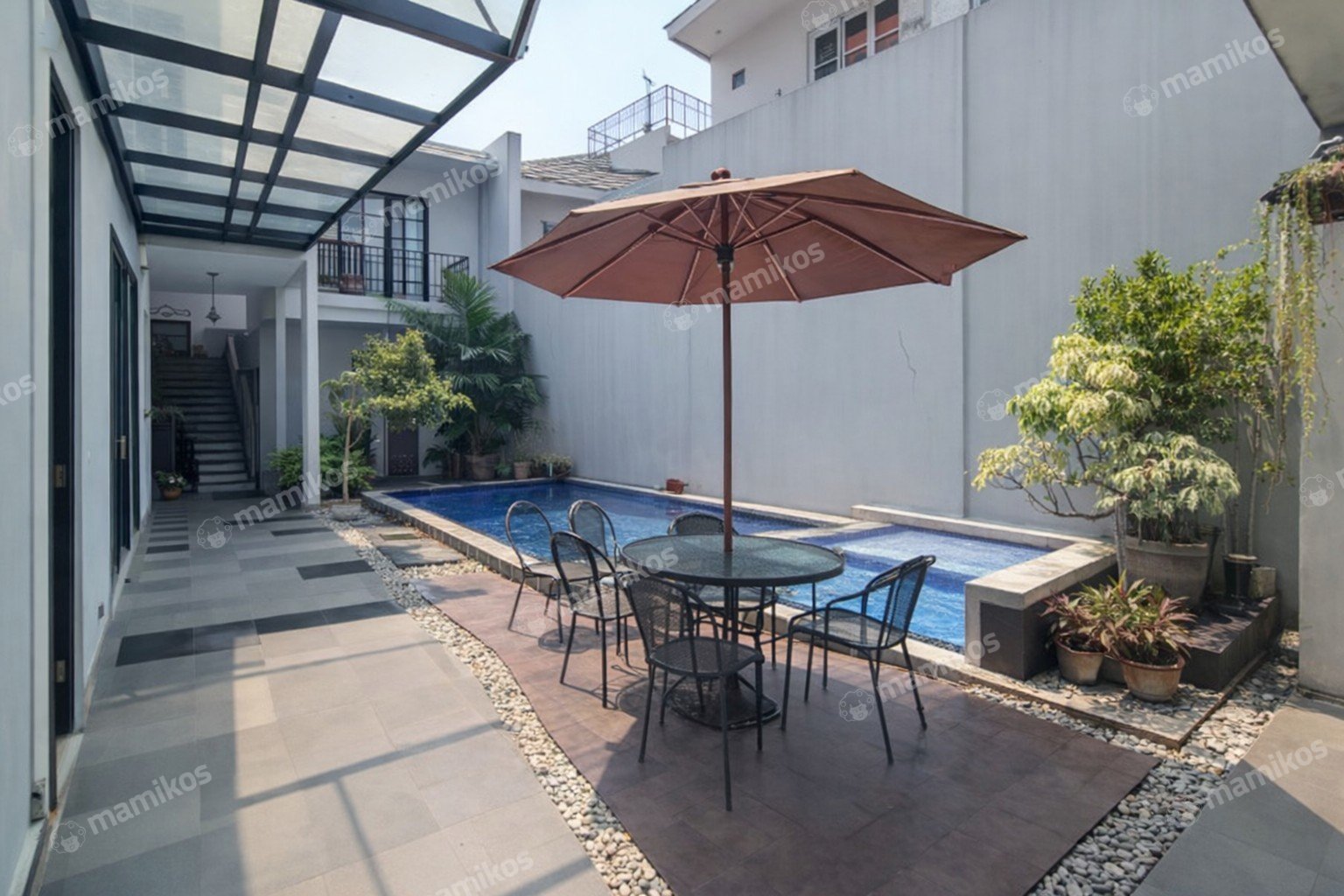 Rumah 5KT 4KM Cilandak Jakarta Selatan