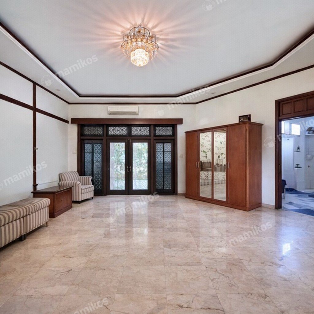 Rumah Sertifikat SHM 5 Kamar Tidur 6 Kamar Mandi Kuningan Jakarta Selatan - Photo 4