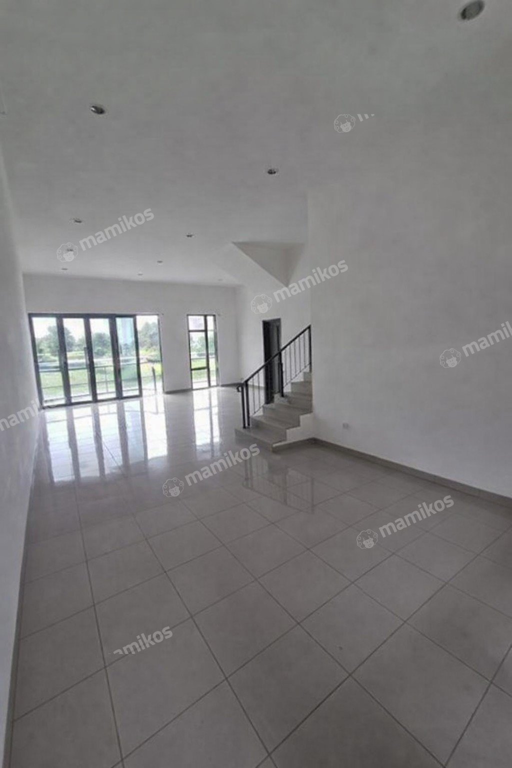 Rumah 4 Kamar Tidur 4 Kamar Mandi 1 Lantai Pantai Indah Kapuk 2 Jakarta Utara - Photo 5