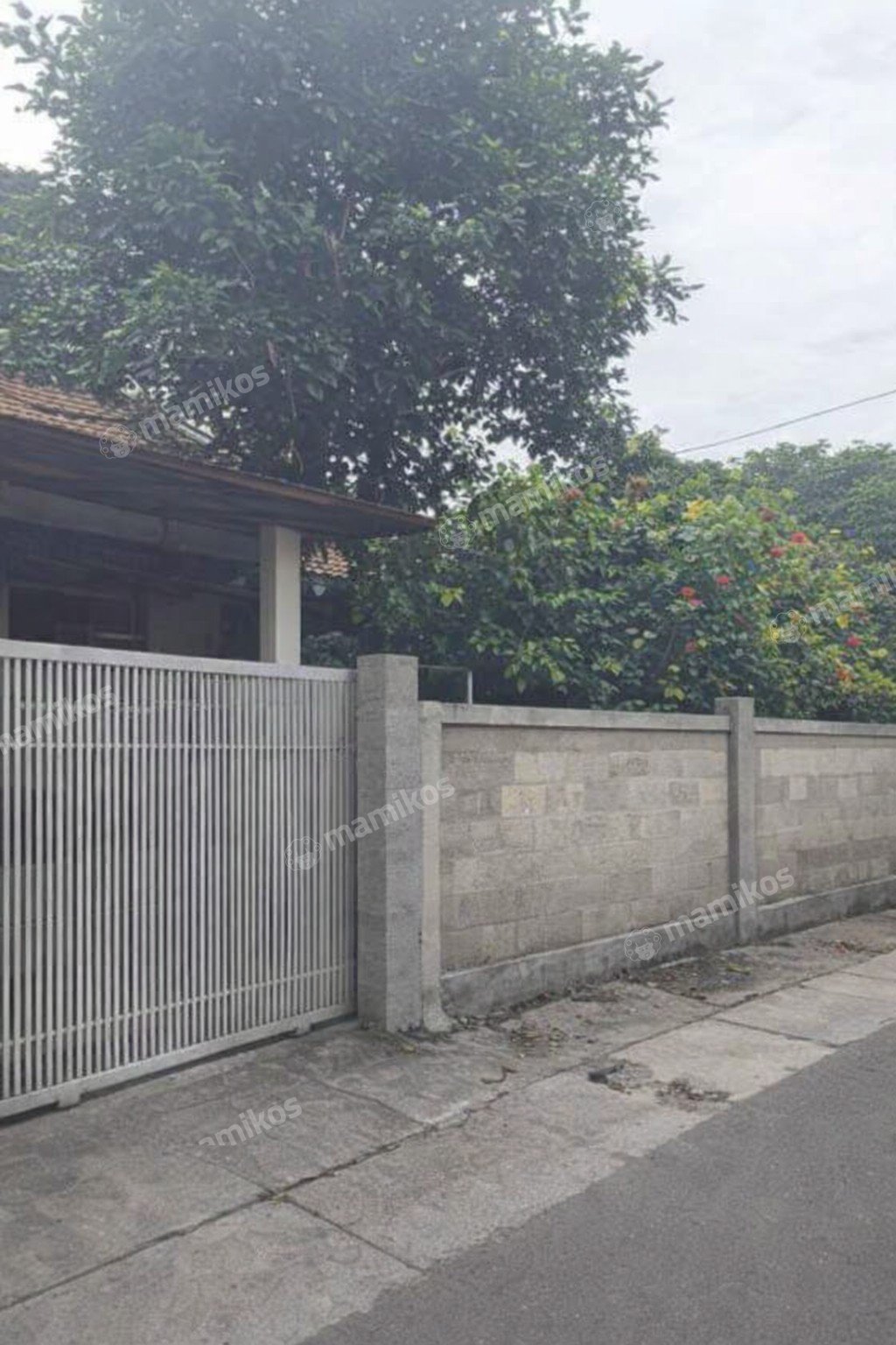 Rumah Sertifikat SHM 4 Kamar Tidur 3 Kamar Mandi Kramat Jati Jakarta Timur - Photo 4