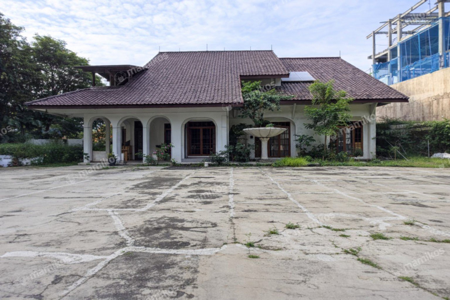 Rumah Sertifikat SHM 7 Kamar Tidur 4 Kamar Mandi Lebak Bulus Jakarta Selatan