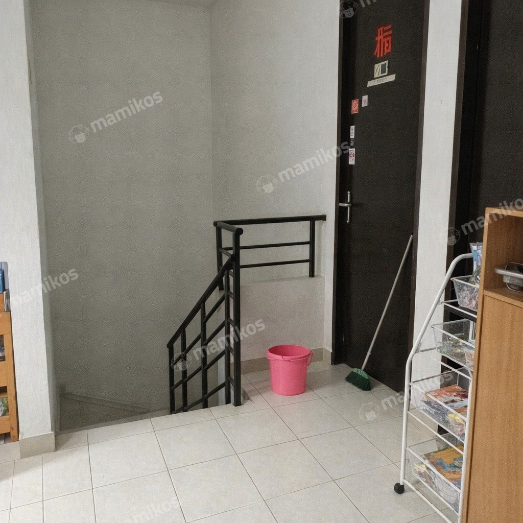 Rumah Sertifikat SHM 3 Kamar Tidur 2 Kamar Mandi Cengkareng Jakarta Barat - Photo 2