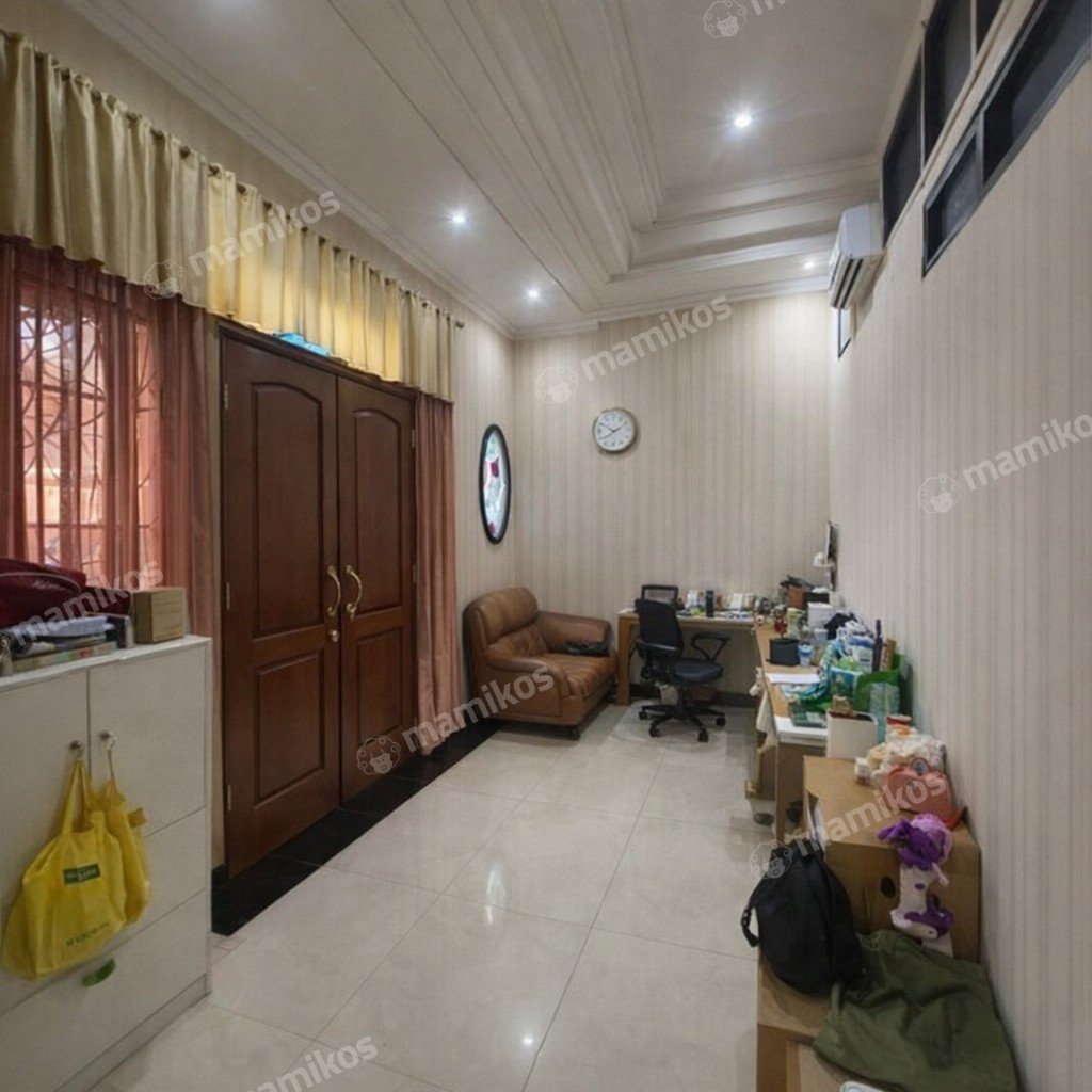 Rumah Sertifikat SHM 4 Kamar Tidur 3 Kamar Mandi Citra Garden Jakarta Barat - Photo 4