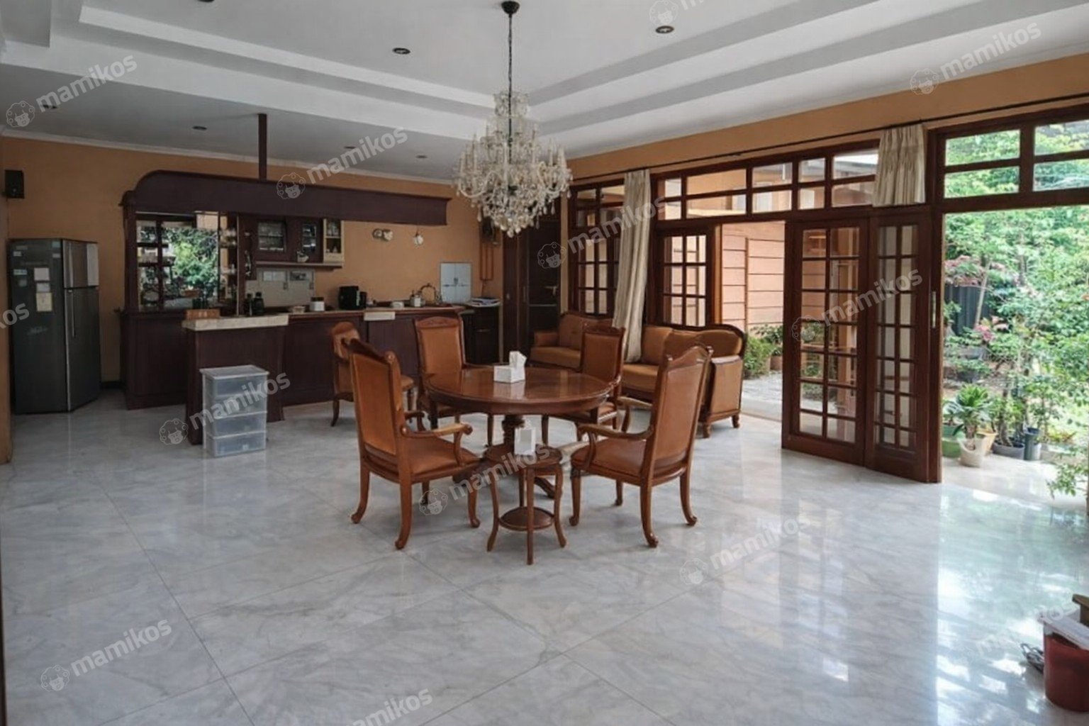 Rumah Sertifikat SHM 6 Kamar Tidur 4 Kamar Mandi Palmerah Jakarta Barat - Photo 2