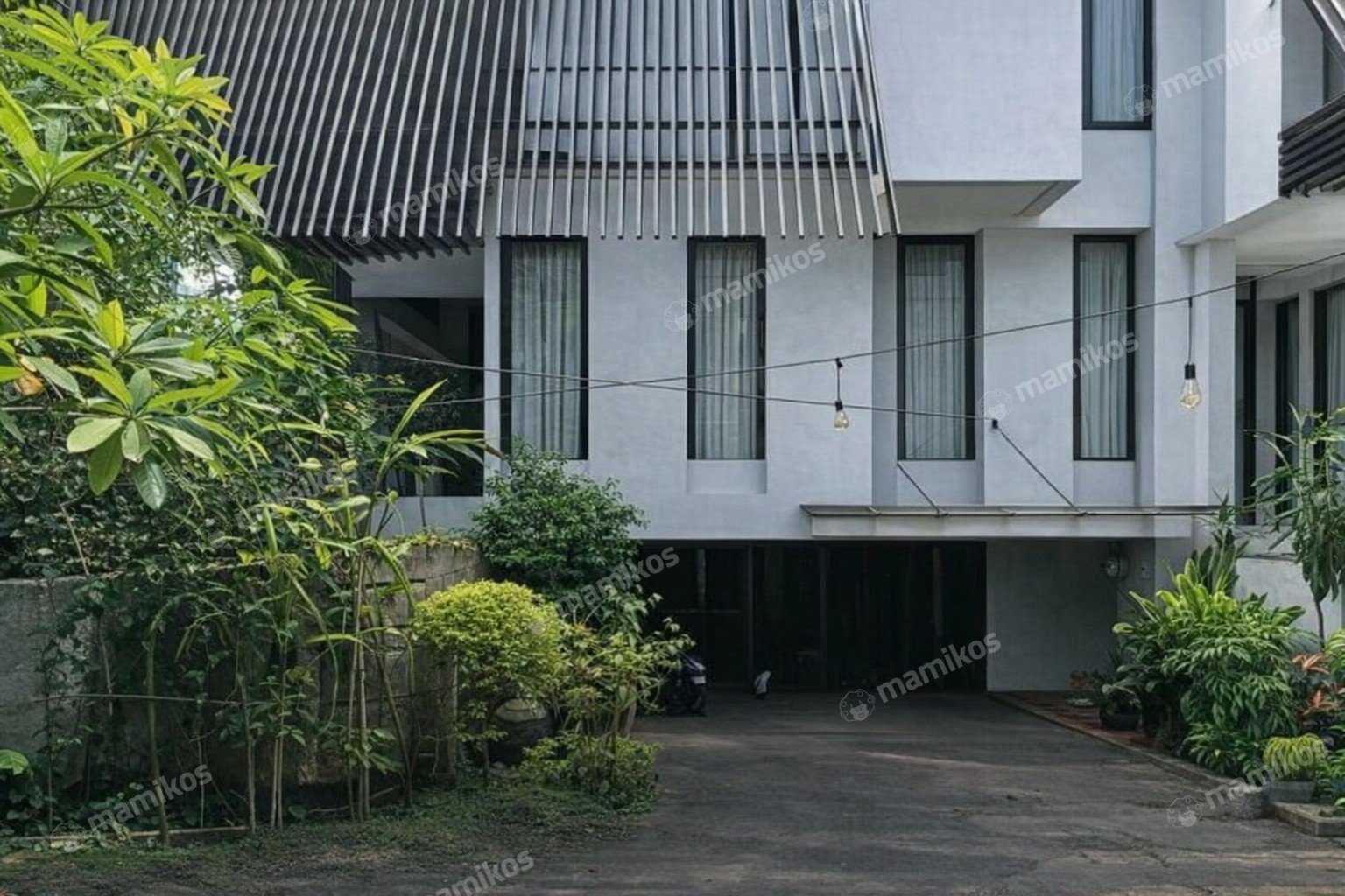 Rumah Sertifikat SHM 4 Kamar Tidur 5 Kamar Mandi Bangka Jakarta Selatan