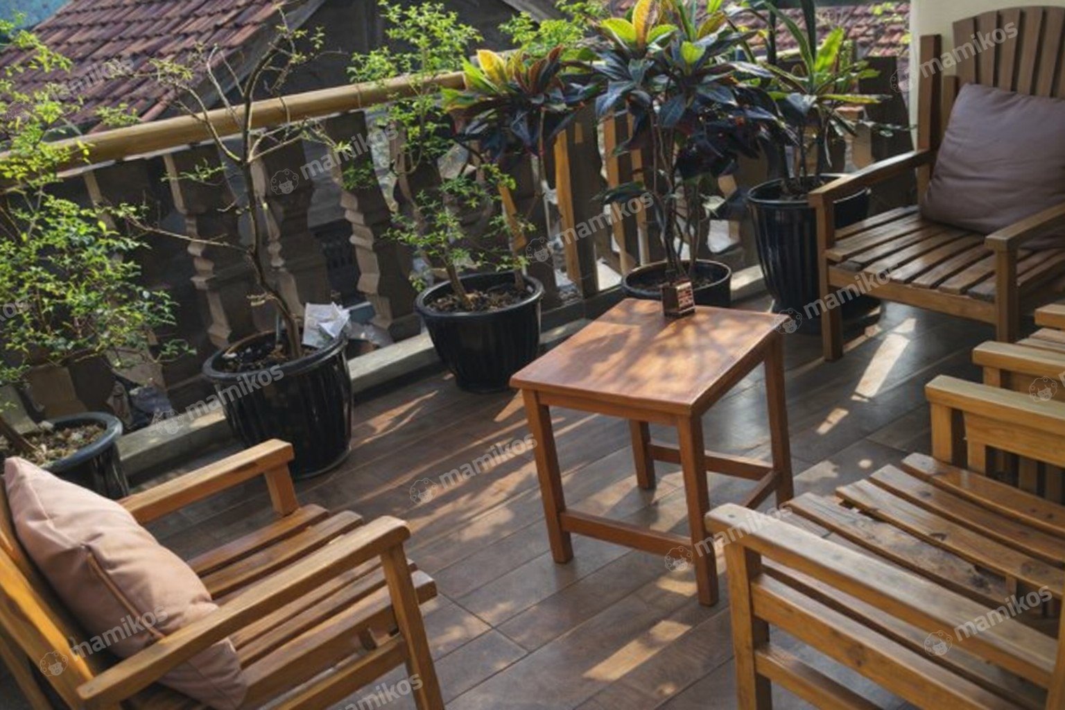 Rumah Sertifikat SHM 8 Kamar Tidur 2 Kamar Mandi Kebon Jeruk Jakarta Barat