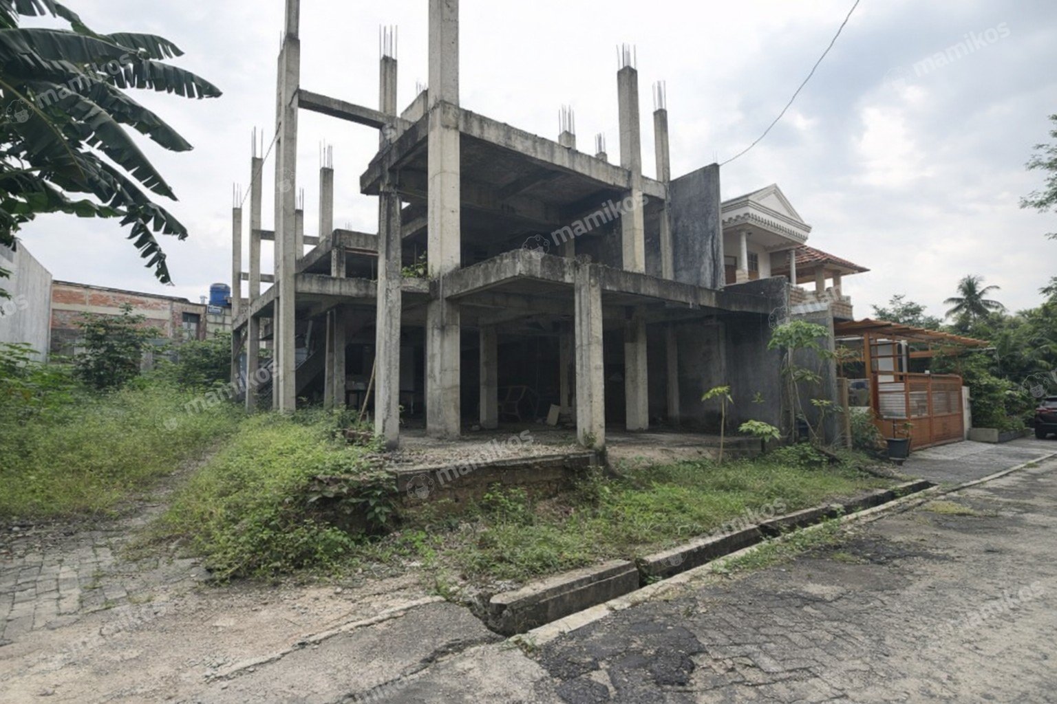 Rumah Sertifikat SHM 4 Kamar Tidur 3 Kamar Mandi Kebayoran Baru Jakarta Selatan