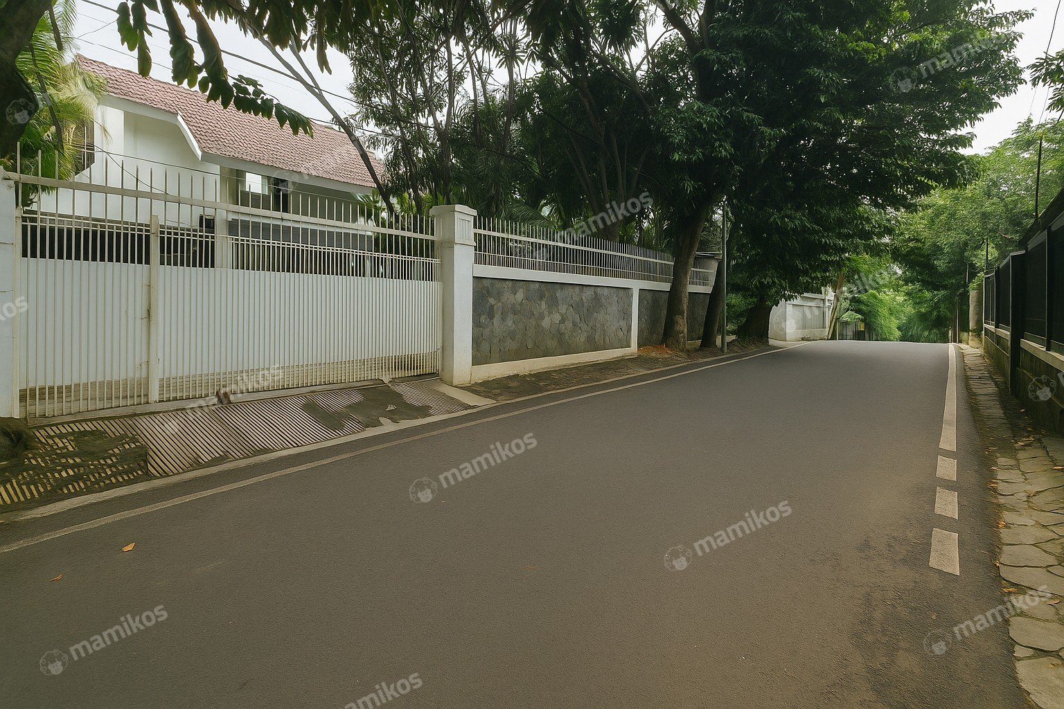 Rumah Sertifikat SHM 4 Kamar Tidur 4 Kamar Mandi Kemang Jakarta Selatan