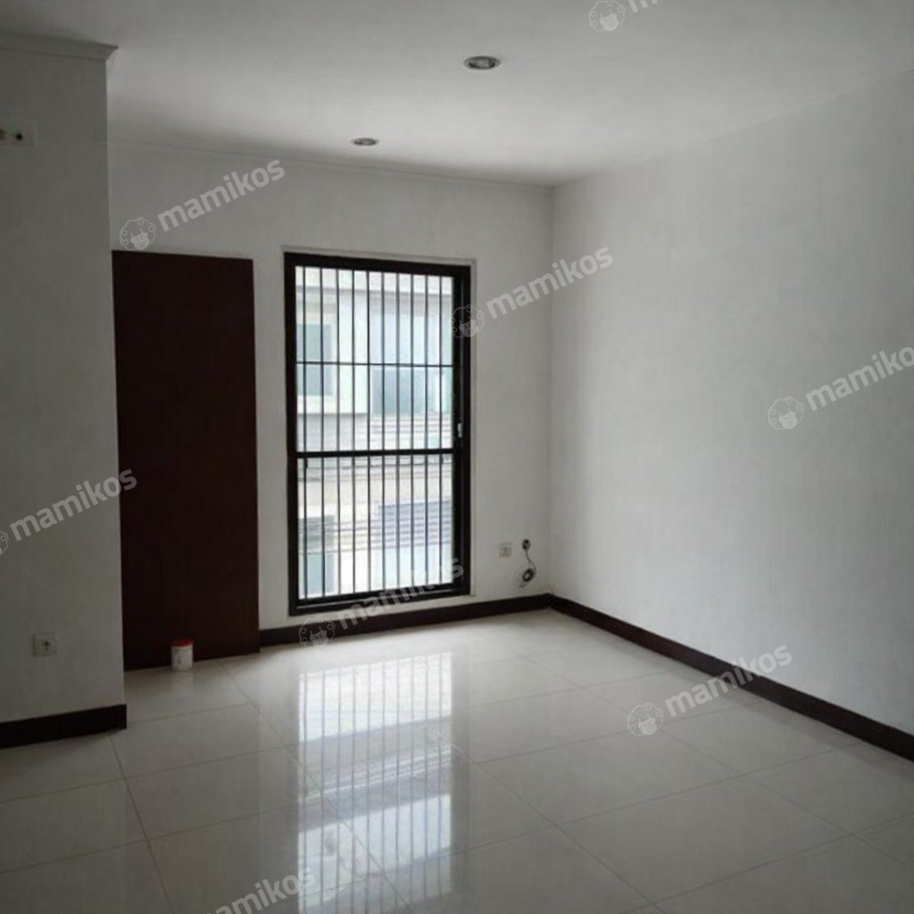 Rumah Sertifikat SHM 3 Kamar Tidur 3 Kamar Mandi Green Ville Jakarta Barat - Photo 3