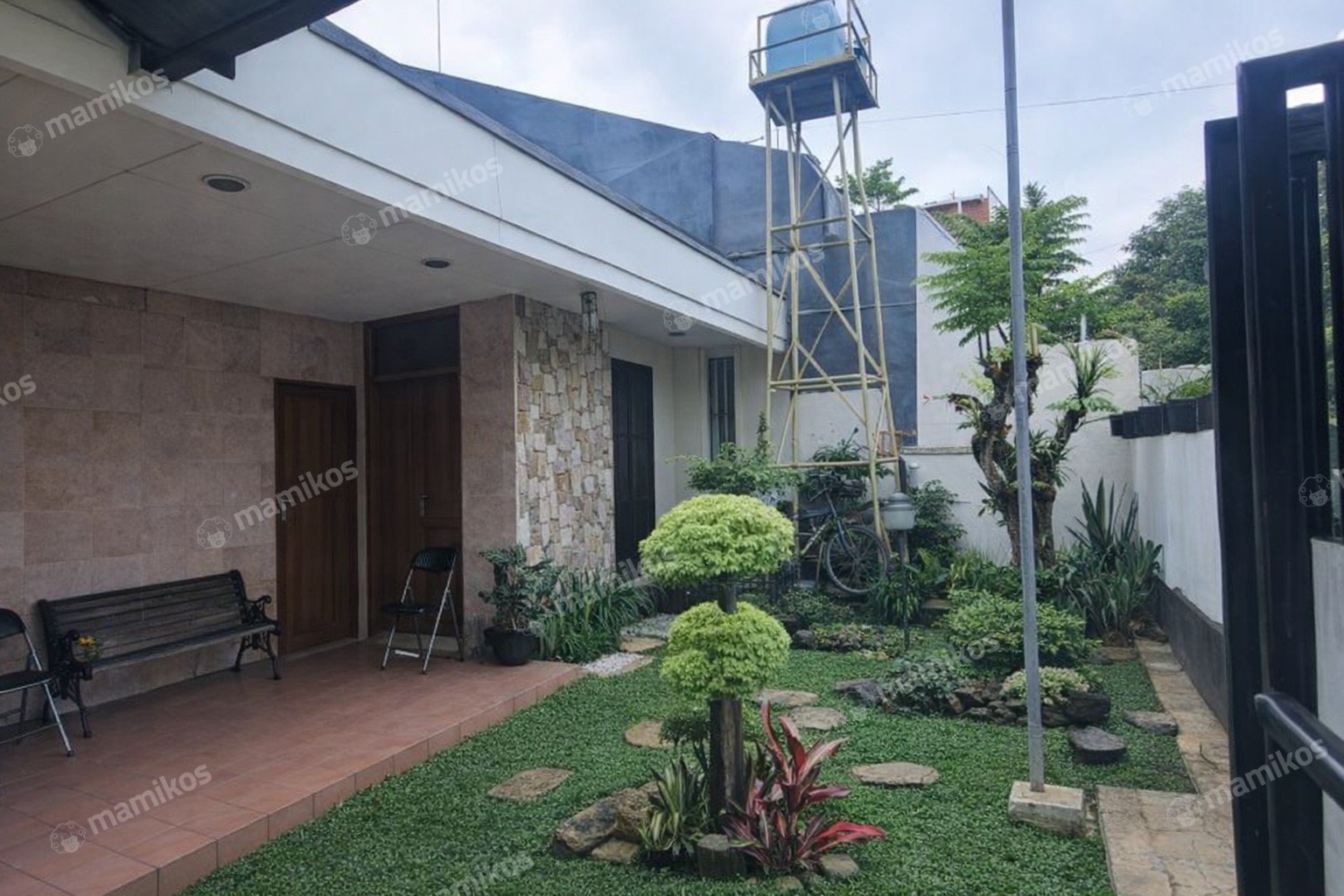 Rumah Sertifikat SHM 3 Kamar Tidur 2 Kamar Mandi Blok M Jakarta Selatan