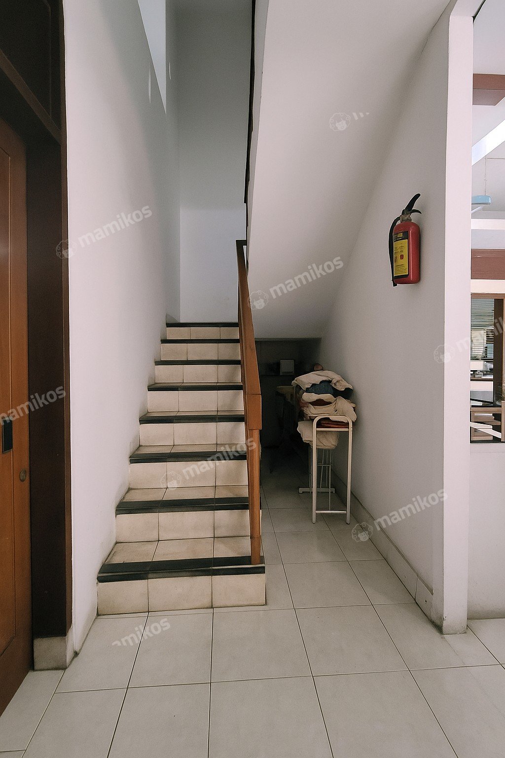 Rumah Sertifikat SHM 3 Kamar Tidur 2 Kamar Mandi Blok M Jakarta Selatan - Photo 2