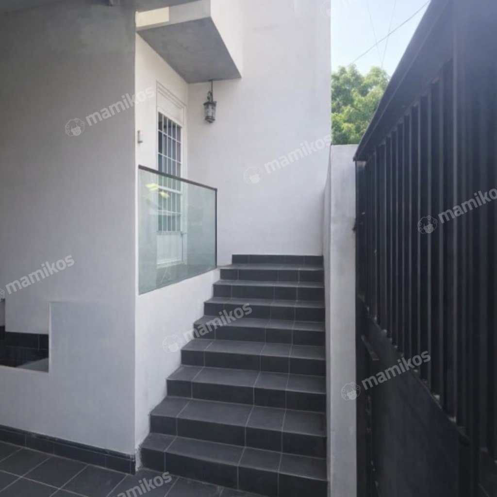 Rumah Sertifikat SHM 4 Kamar Tidur 3 Kamar Mandi Sunter Jakarta Utara - Photo 2