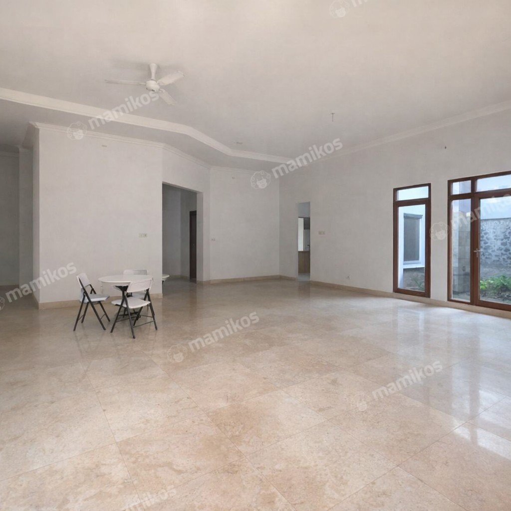 Rumah Sertifikat SHM 4 Kamar Tidur 3 Kamar Mandi Kemang Jakarta Selatan - Photo 2