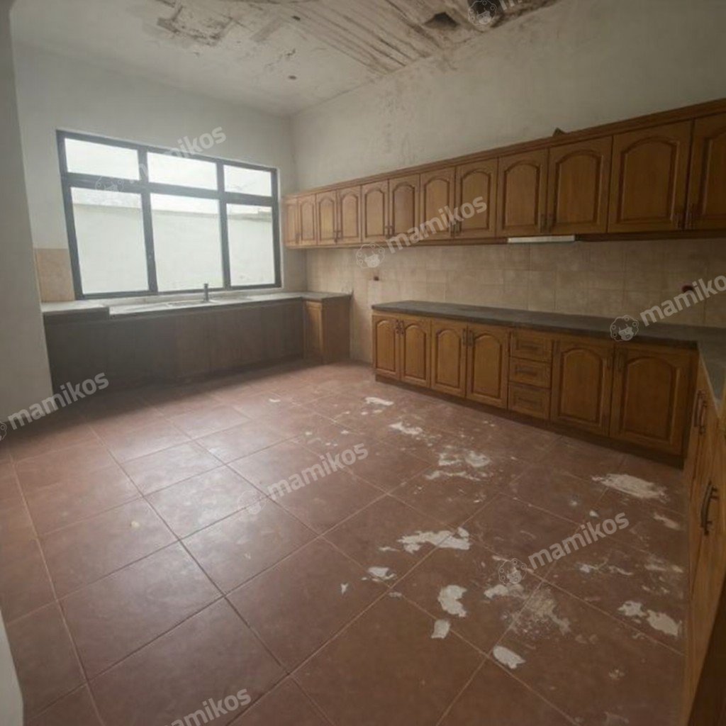 Rumah Sertifikat SHM 4 Kamar Tidur 3 Kamar Mandi Kemang Jakarta Selatan - Photo 3
