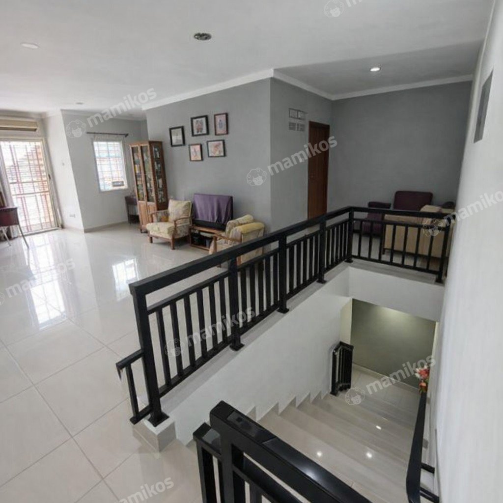 Rumah Sertifikat SHM 5 Kamar Tidur 3 Kamar Mandi Kembangan Jakarta Barat - Photo 5