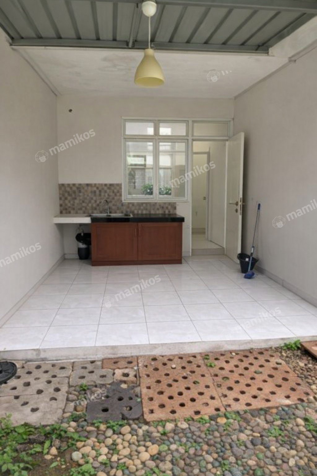 Rumah Sertifikat SHM 2 Kamar Tidur 1 Kamar Mandi Citra Grand Jakarta Timur - Photo 4