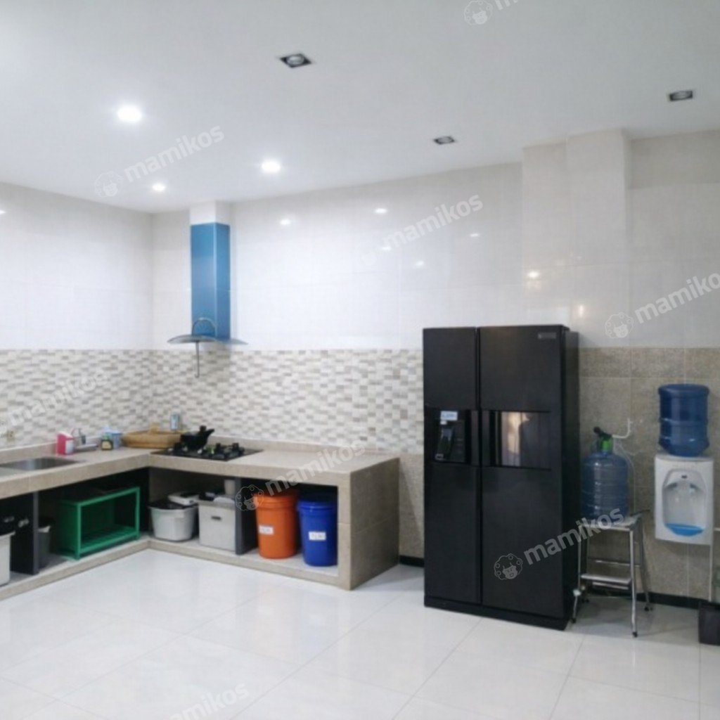 Rumah Sertifikat SHM 6 Kamar Tidur 3 Kamar Mandi Taman Palem Jakarta Barat - Photo 2