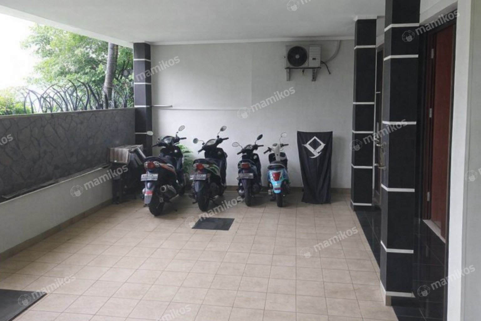 Rumah Sertifikat SHM 6 Kamar Tidur 5 Kamar Mandi Cakung Jakarta Timur - Photo 2